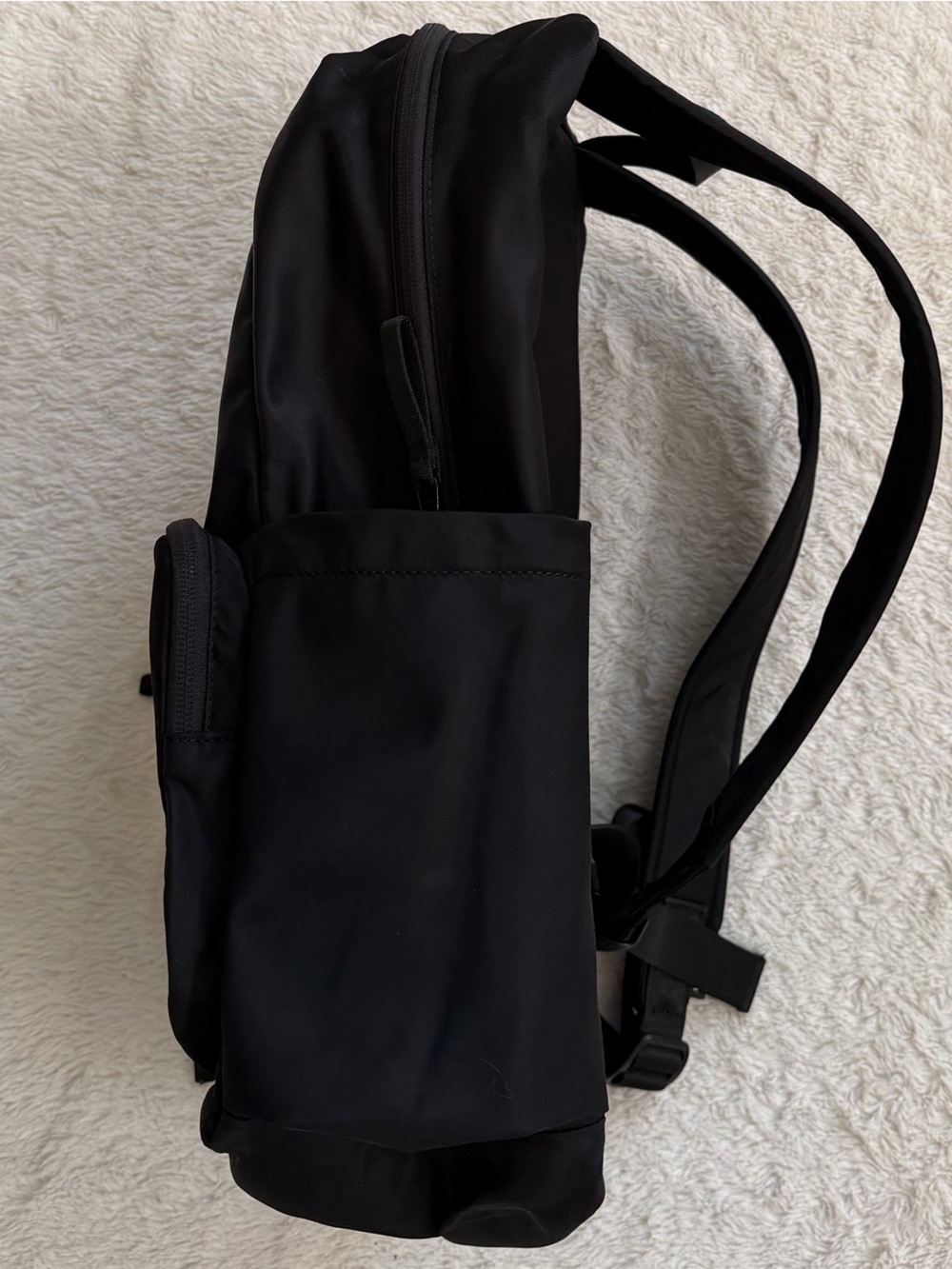 Lululemon Everywhere Backpack 22L - Picture 7 of 11